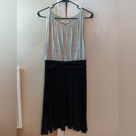 LOFT Black and White Striped Top - Picture 3 of 6